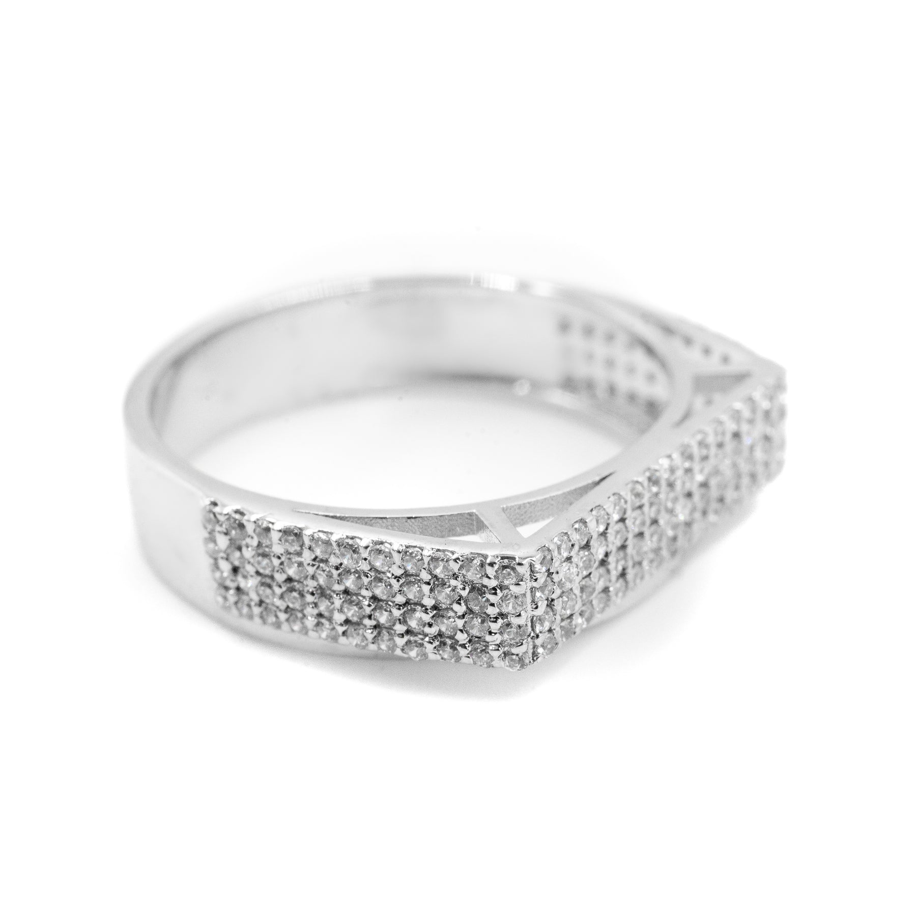 Left-side view of the Square Diamond Band in 925 silver, showcasing the elegant design and square-shaped diamonds set in a sleek, modern band.