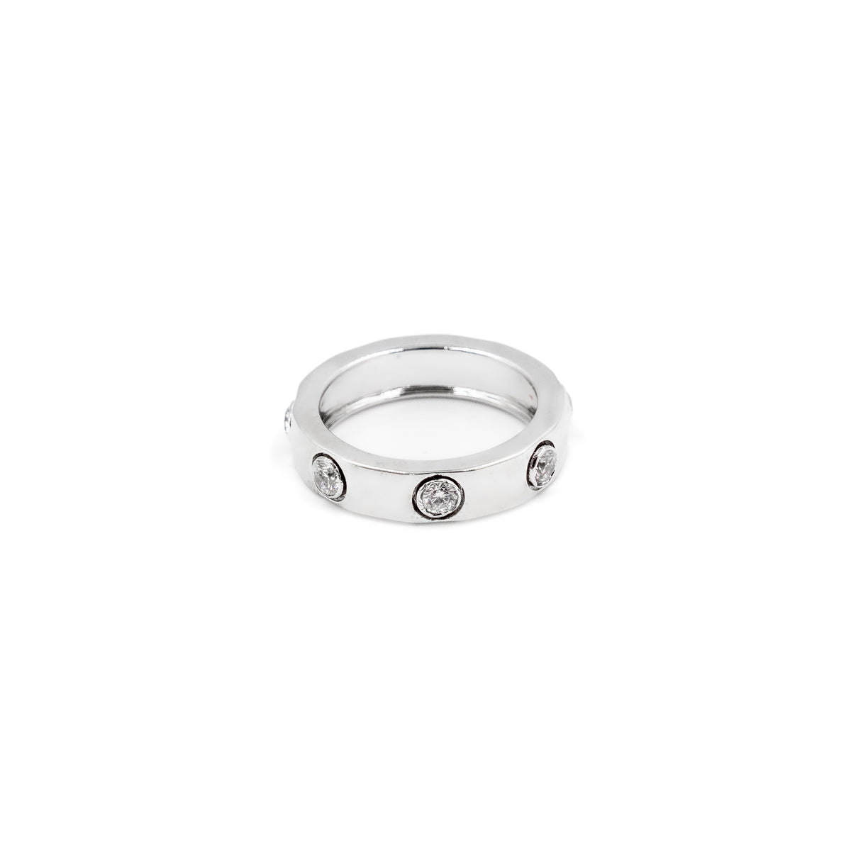 Elegant Diamond Love Band Ring in 925 silver, featuring a sleek and timeless design with sparkling diamonds, perfect for fine jewelry lovers.