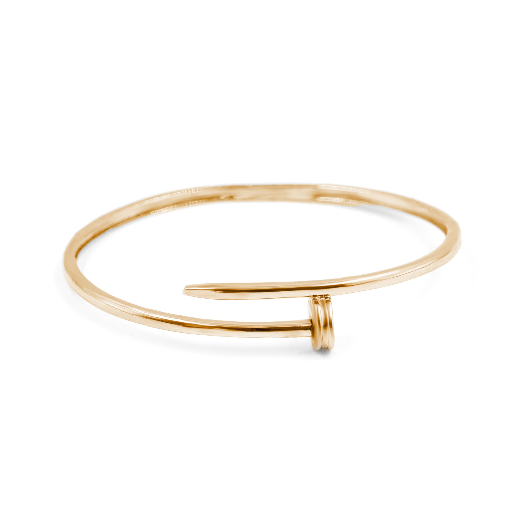 Sophisticated gold minimalist cuff bracelet, featuring fine jewelry craftsmanship with a contemporary design. Luxury accessory by Carat.Luxury