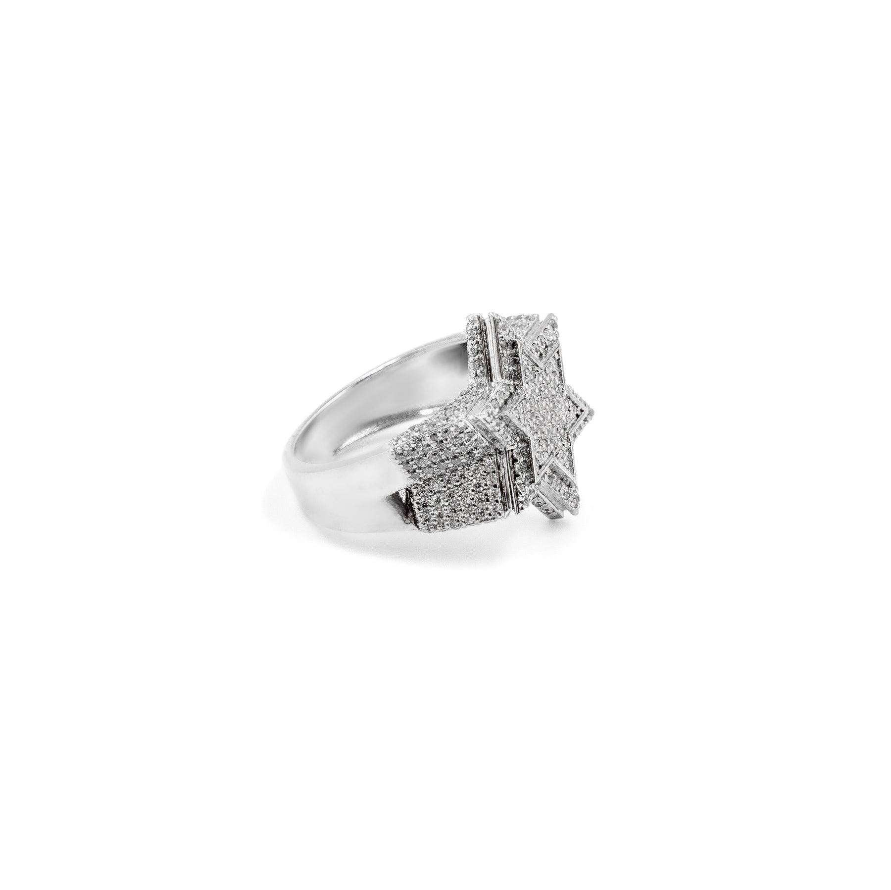 Left-side view of the Star Diamond Ring in 925 silver, showcasing the elegant star-shaped design and sparkling diamonds from the side for a refined look.