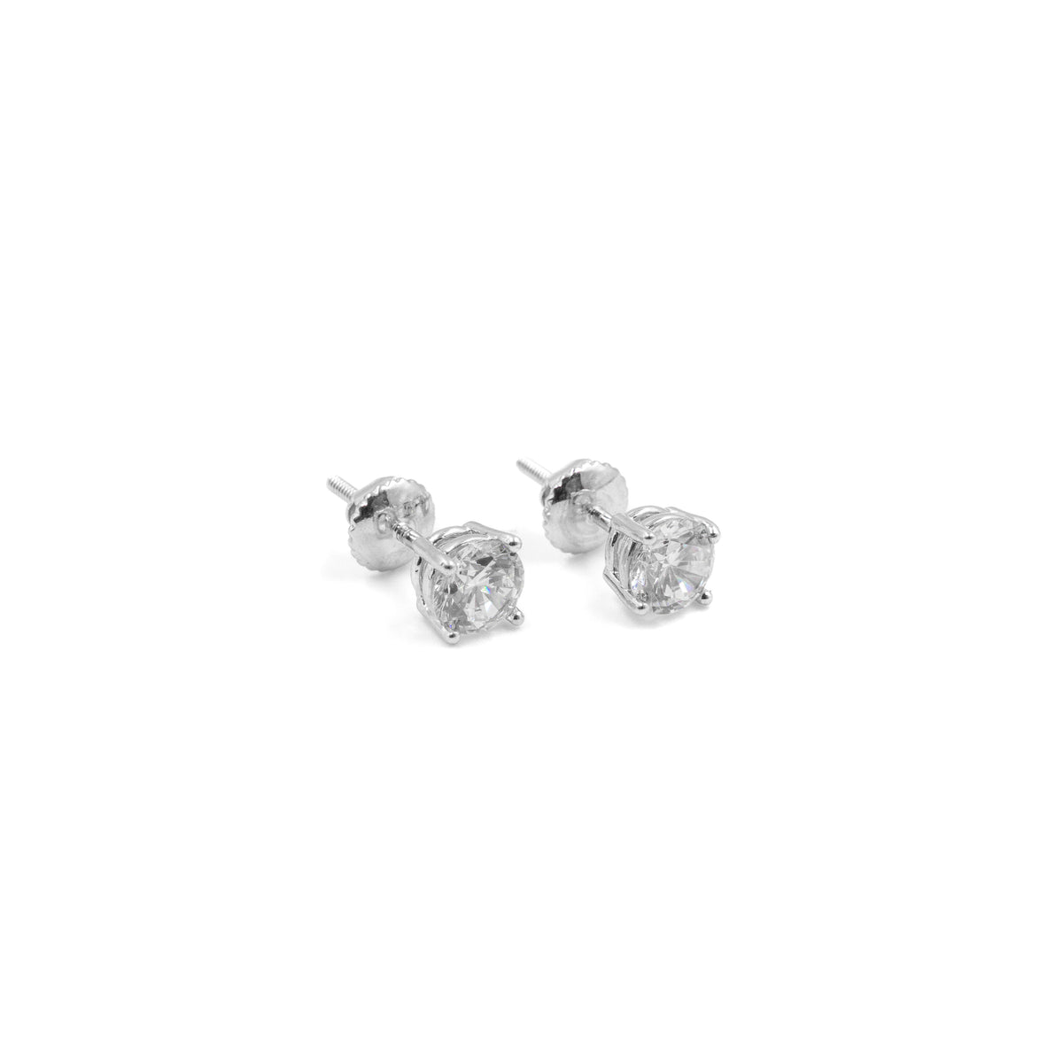 Elegant Stud Diamond Earrings in 925 silver, featuring a classic design with dazzling diamonds for a timeless and sophisticated look."
